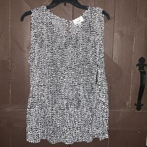 Fyve- woman’s top